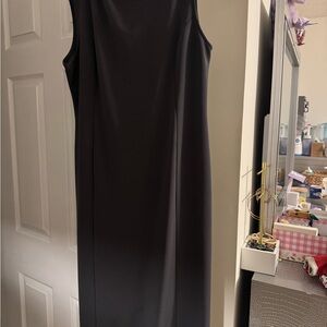 Elegant Gray Sleeveless Dress